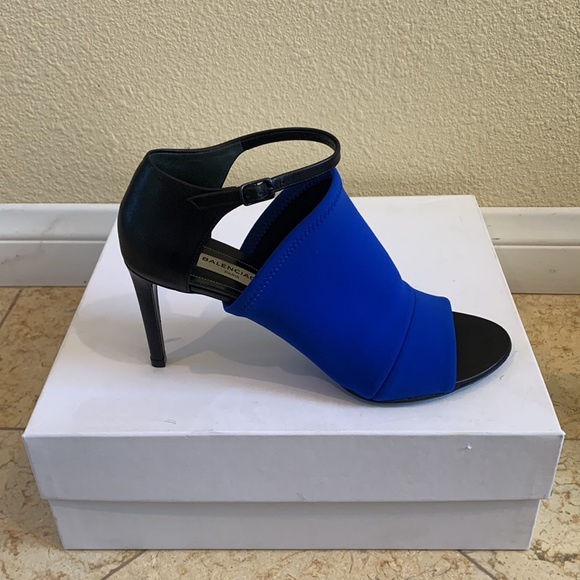 Balenciaga Electric Blue Nylon & Black Leather Heel - Picture 3 of 6
